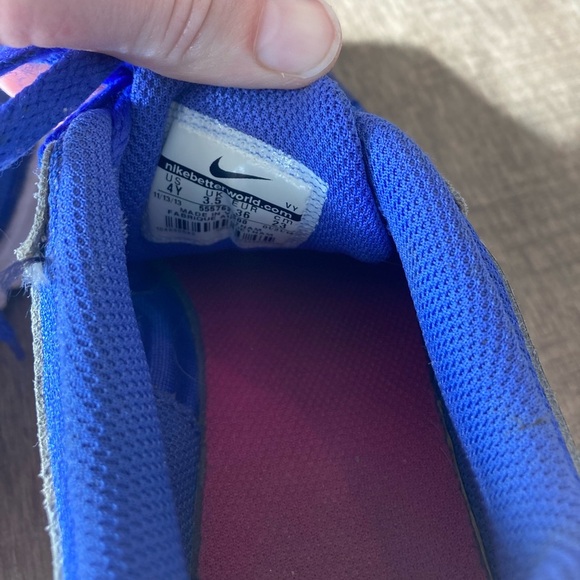 Nike air max Y4 athletic shoes - Picture 5 of 6